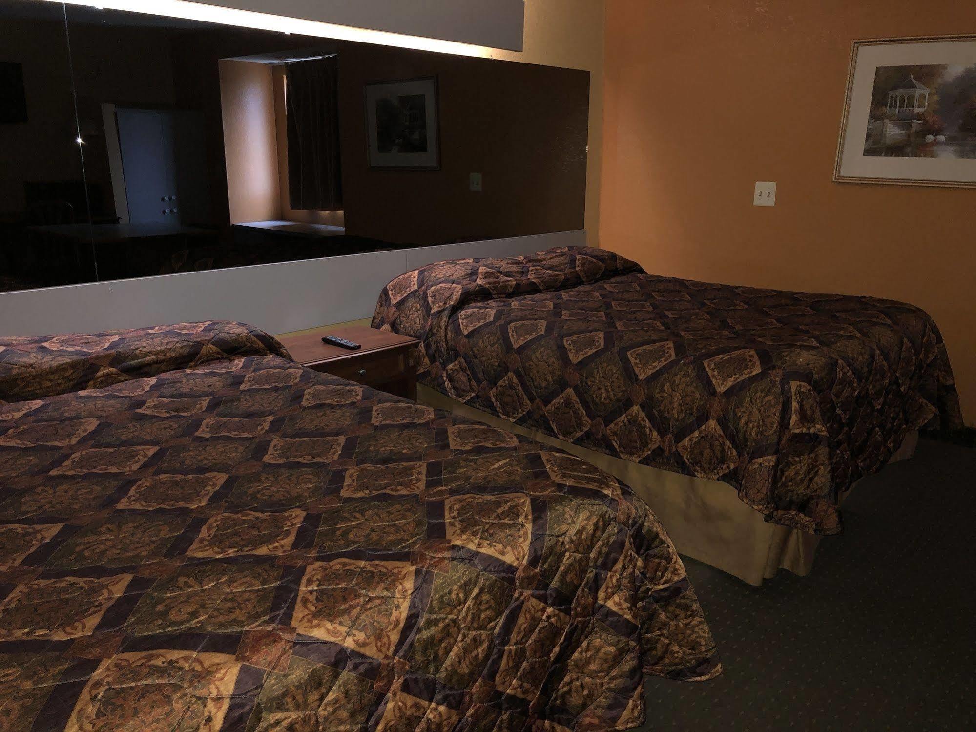 Best Western Buffalo Inn & Suites วิลเลียมส์วิลล์ ภายนอก รูปภาพ