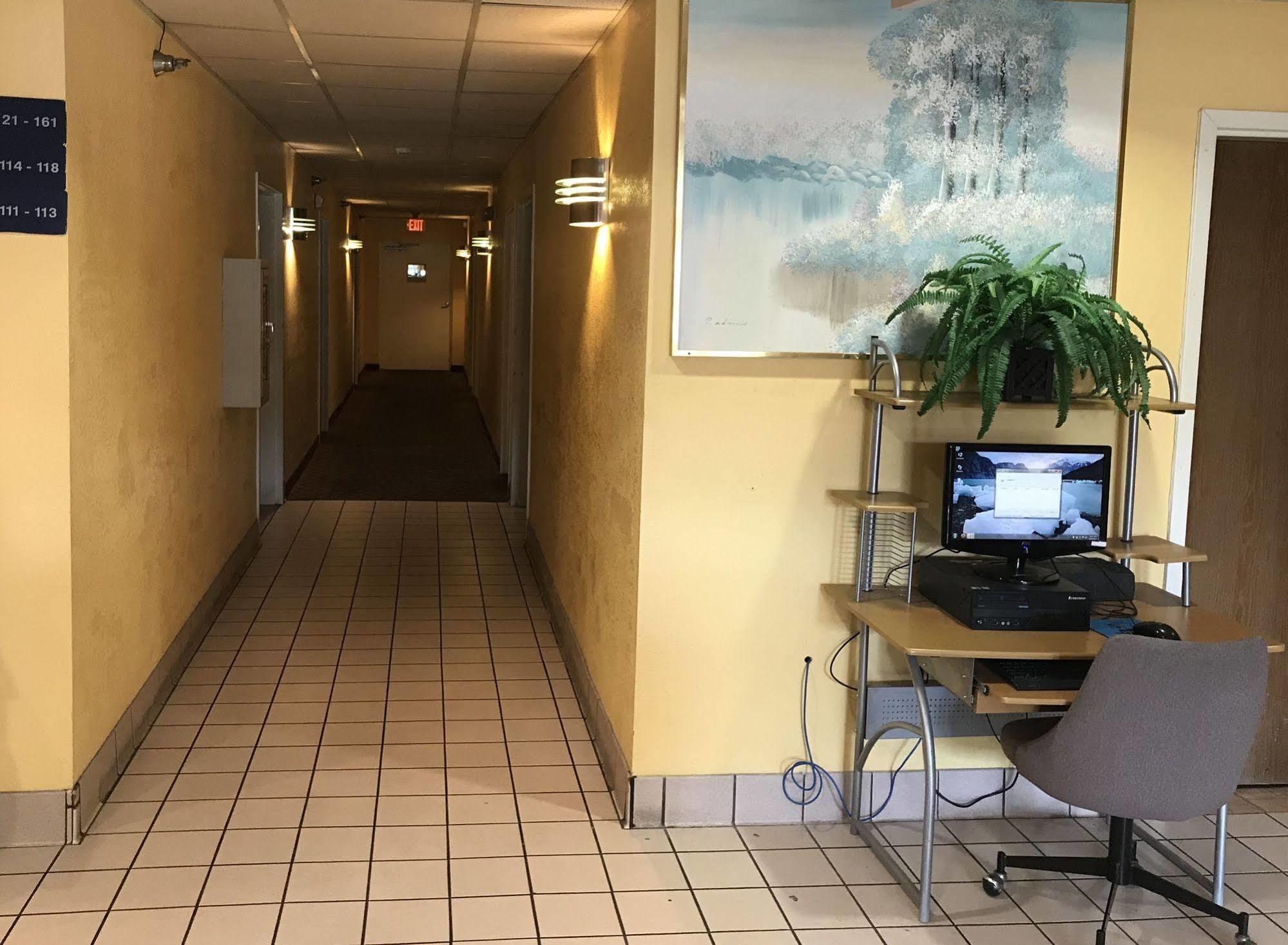 Best Western Buffalo Inn & Suites วิลเลียมส์วิลล์ ภายนอก รูปภาพ